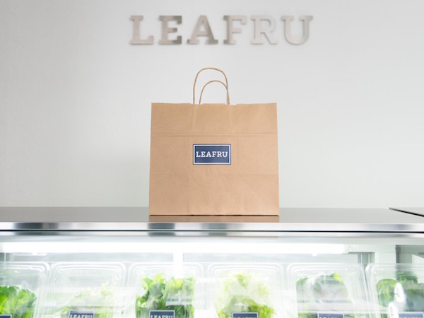 扱うのは植物工場の野菜だけ！　新しい八百屋「LEAFRU」に迫る