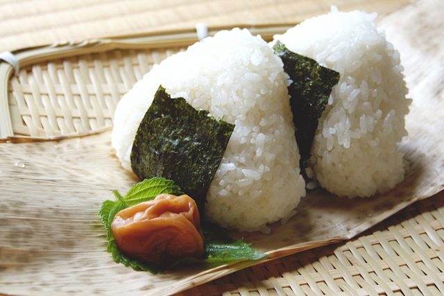 Amazon.co.jp: パールライス 栃木県産 白米 なすひかり 5kg 令和