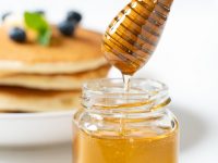 蜂蜜とは？　その成り立ちから豊富な種類や副産物、美容と健康に役立つ使い方を解説