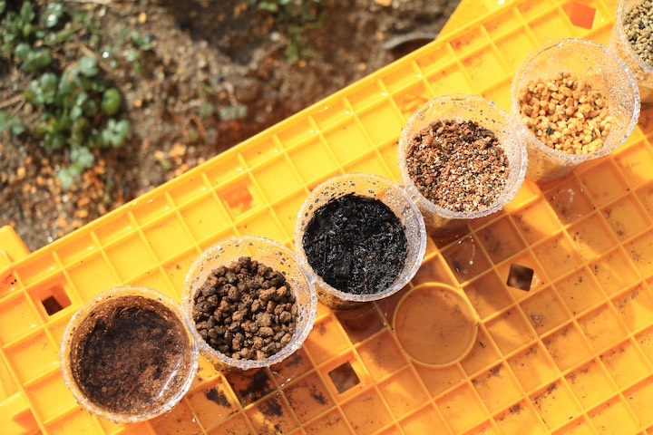 性質を知ってオリジナル培養土をつくろう 基本用土の基礎知識 マイナビ農業