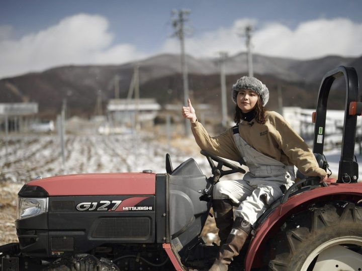 東京生まれのアーティストが、長野で畑を耕しながら発信するZ世代の農ライフ
