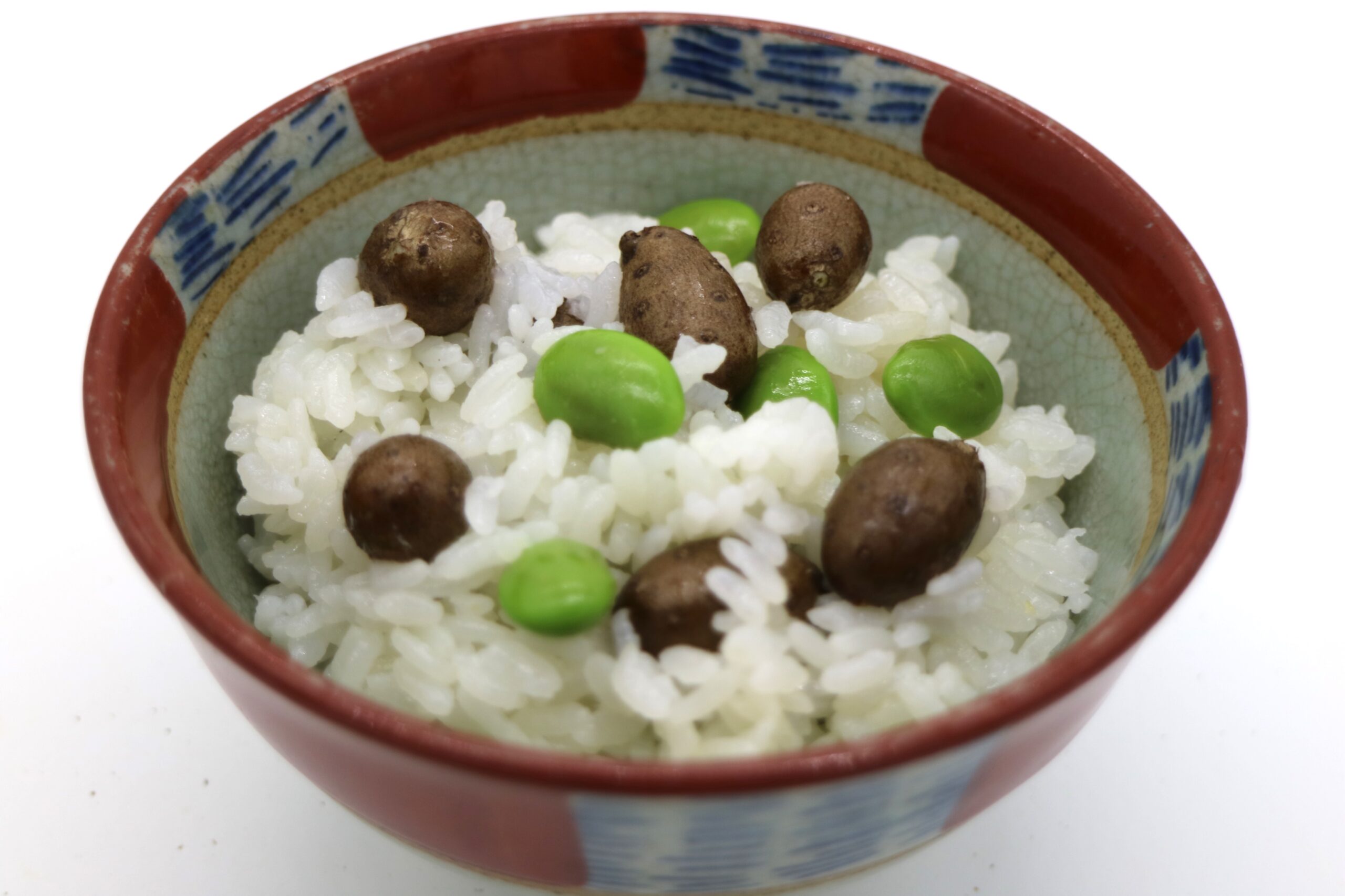 むかごの炊き込みご飯枝豆あえ