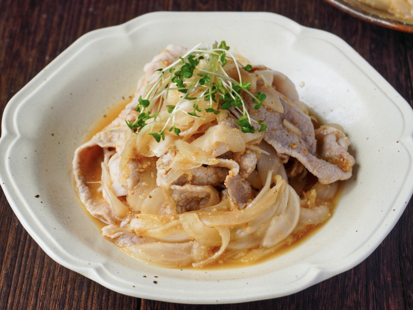 【管理栄養士レシピ】新タマネギと豚しゃぶのごまポンサラダ〜シャキッと甘い春のごちそう〜