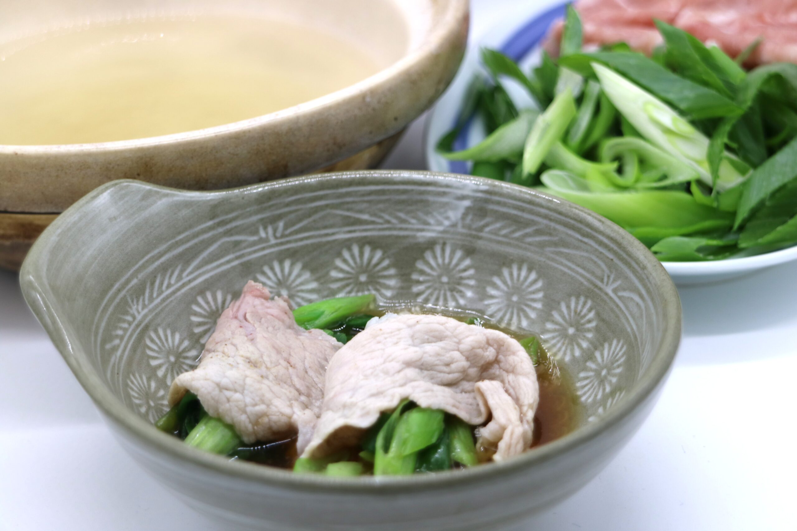 8.九条ネギと豚肉のしゃぶゃぶ